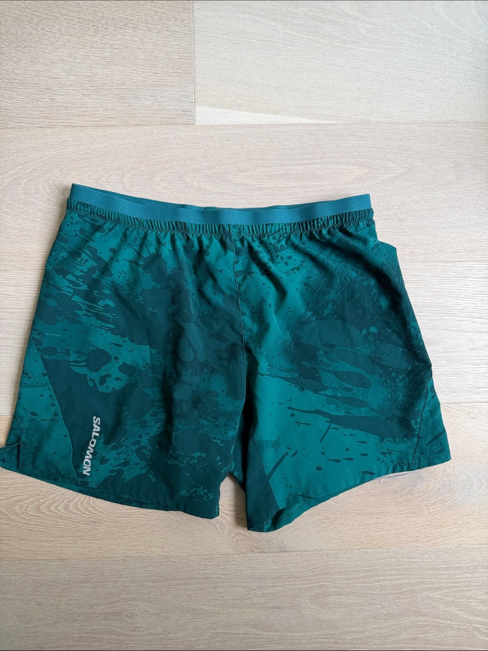 Salomon Teal Green Splatter Trail Shorts men’s medium